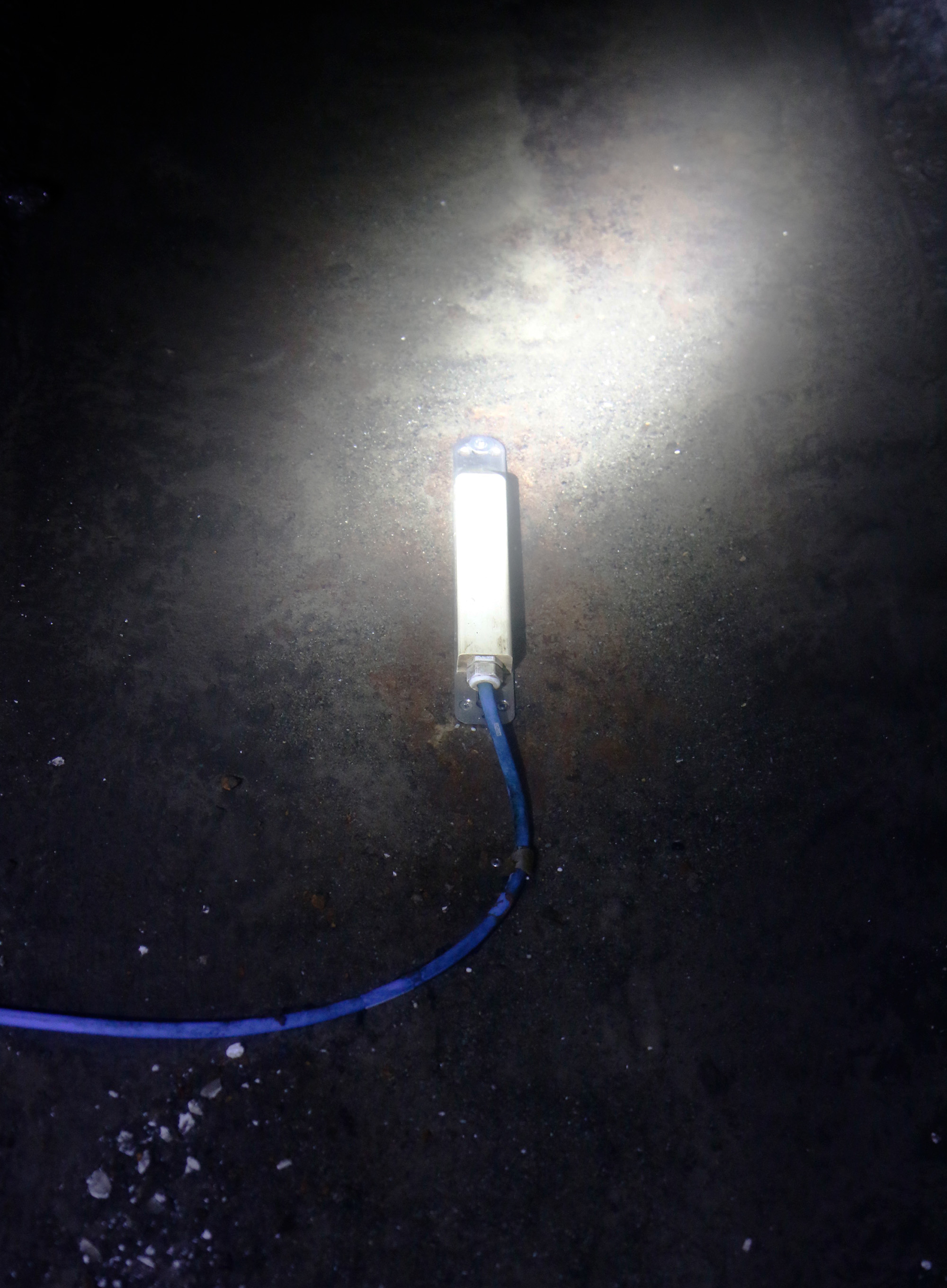 Level sensor on the bottom of the sewer